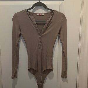 Bayse Women's Brown Button-Up Bodysuit